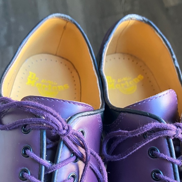 Dr. Martens Rafi saddle shoes. - Picture 17 of 17